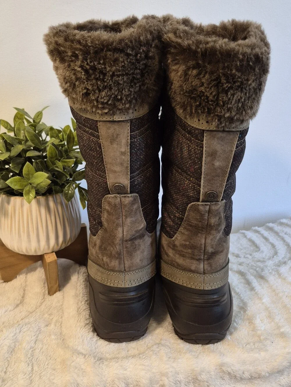 The North Face Shellista Tall Waterproof Snow Boots Brown Faux Fur Size 8.5